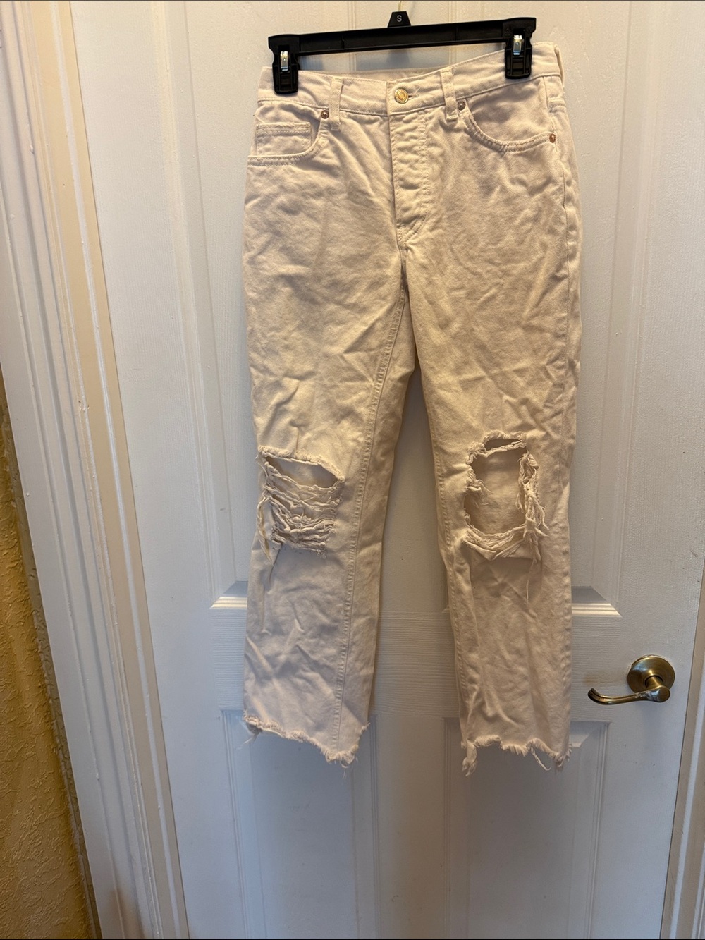 Free People white Distressed Cropped Jeans